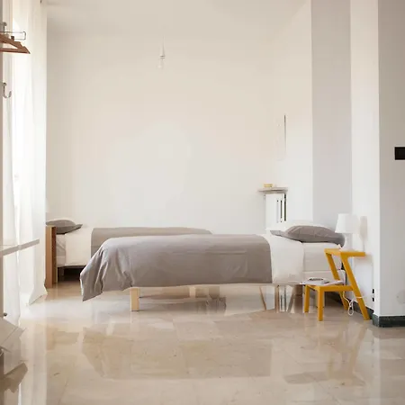Portmanteau Guest house 3*